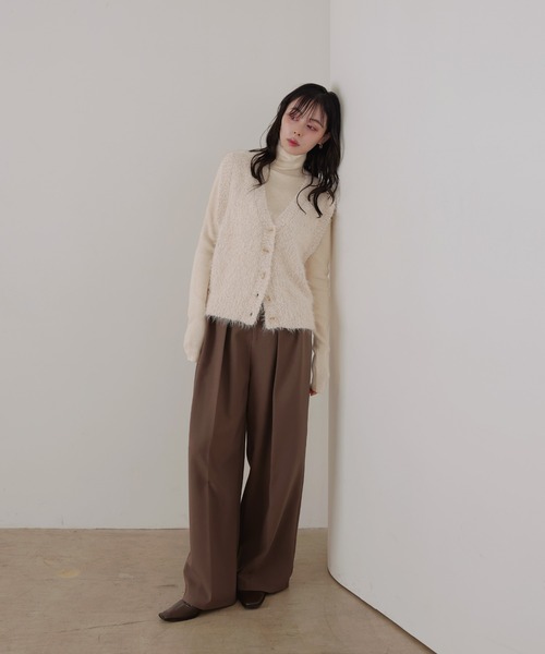 LIAN(リアン)の「フェザーVネックニット(ベスト・レディース・ブラウン/ブラック/アイボリー・FREE)」の9枚目の写真