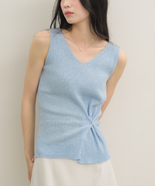 NEUNA（ヌナ）の「４wayニットタンク（ニット/セーター・レディース・ピンク/ブラック/ブルー・FREE）」の2枚目の写真