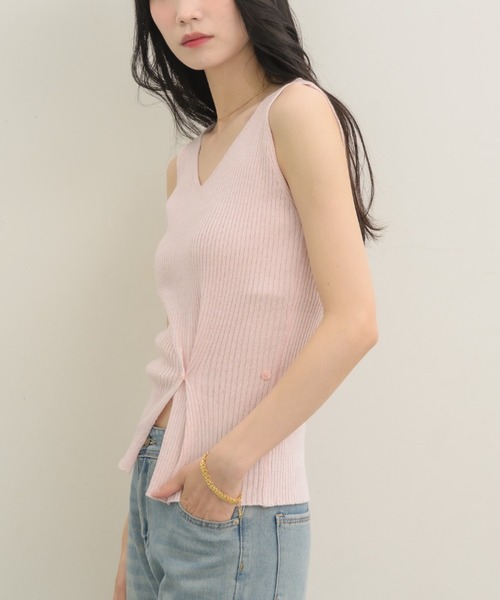 NEUNA（ヌナ）の「４wayニットタンク（ニット/セーター・レディース・ピンク/ブラック/ブルー・FREE）」の15枚目の写真