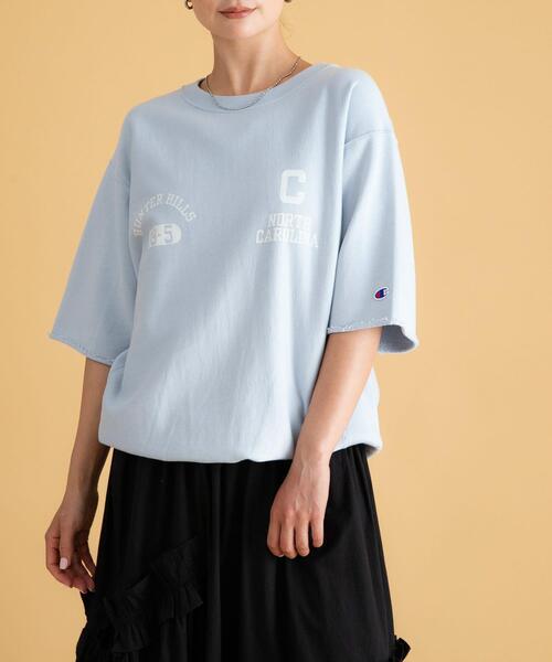 URBAN RESEARCH Sonny Label（アーバンリサーチサニーレーベル）の「『別注』Champion×Sonny Label　リバースウィーブロゴスウェットTシャツ（スウェット・レディース・スミクロ/グレー/ライトブルー/オートミール・MEDIUM/LARGE）」の4枚目の写真