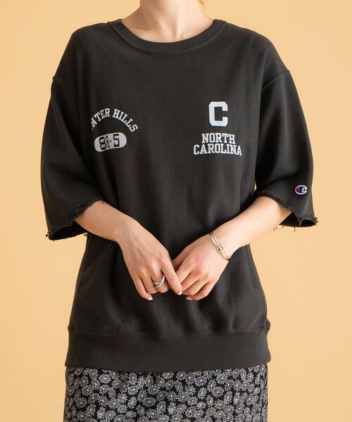 URBAN RESEARCH Sonny Label（アーバンリサーチサニーレーベル）の「『別注』Champion×Sonny Label　リバースウィーブロゴスウェットTシャツ（スウェット・レディース・スミクロ/グレー/ライトブルー/オートミール・MEDIUM/LARGE）」の5枚目の写真