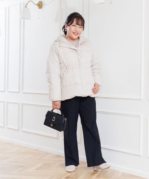 Live in comfort(リブインコンフォート)の「【高身長/低身長サイズあり】リブ イン コンフォート Hinaさんとコラボ Yラインが気になりにくい!スッキリ美脚スーパー伸び軽ストレートパンツ(スラックス・レディース・アイボリー/ブラック・7/6/5/2/1/8/4/9/10)」の14枚目の写真