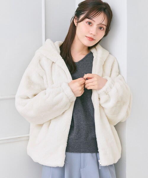 フード付きフェイクファー パーカー（ムートンコート）｜Feroux