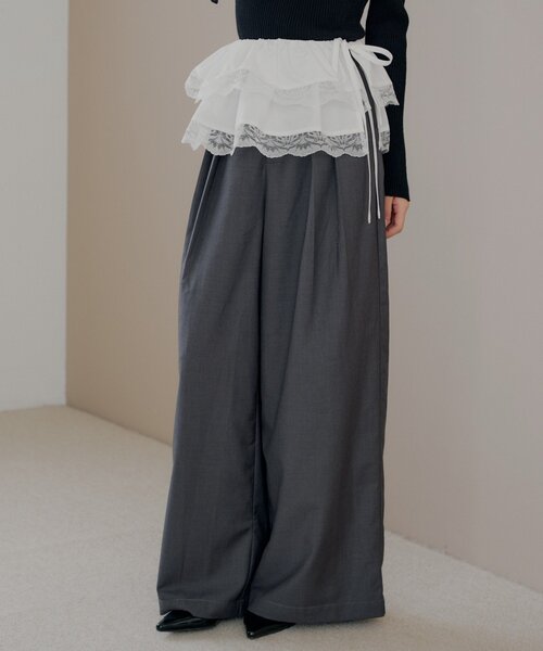 Chico（チコ）の「【SALON by Chico】取り外しフリルルーズスラックスパンツ（その他パンツ・レディース・グレー/グレー系その他2/ブラック/ブラウン系その他2/ブラック系その他2/グレー系その他3/ブルー系その他3・FREE/SMALL）」の4枚目の写真