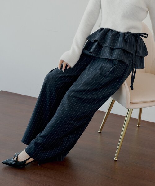 Chico（チコ）の「【SALON by Chico】取り外しフリルルーズスラックスパンツ（その他パンツ・レディース・グレー/グレー系その他2/ブラック/ブラウン系その他2/ブラック系その他2/グレー系その他3/ブルー系その他3・FREE/SMALL）」の7枚目の写真