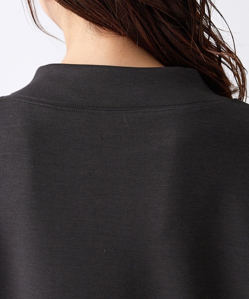 BELLUNA PLUS(ベルーナ)の「裾ボタン使いスタンドネックプルオーバー(Tシャツ/カットソー・レディース・マスタード/アイボリー/チャコール・X-LARGE/MEDIUM/LARGE)」の17枚目の写真
