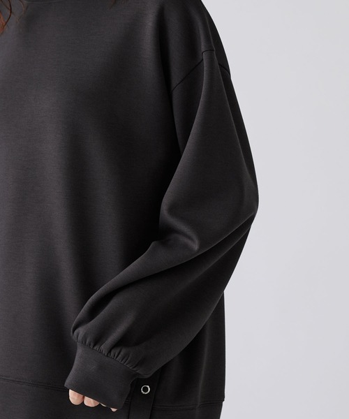 BELLUNA PLUS(ベルーナ)の「裾ボタン使いスタンドネックプルオーバー(Tシャツ/カットソー・レディース・マスタード/アイボリー/チャコール・X-LARGE/MEDIUM/LARGE)」の18枚目の写真
