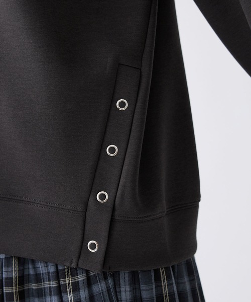BELLUNA PLUS(ベルーナ)の「裾ボタン使いスタンドネックプルオーバー(Tシャツ/カットソー・レディース・マスタード/アイボリー/チャコール・X-LARGE/MEDIUM/LARGE)」の20枚目の写真