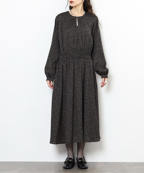 EGLANTINE(エグランティーヌ)の「EGLANTINE プリントワンピース(ワンピース・レディース・カーキ/ブラック・38)」の13枚目の写真