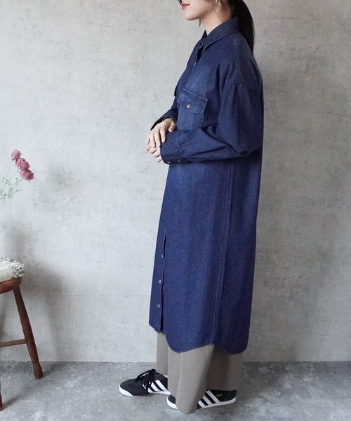 Emma（SELECT LEVERY）（エマ セレクトリベリー）の「デニムシャツワンピース（シャツワンピース・レディース・ブルー/ネイビー・MEDIUM/LARGE）」の13枚目の写真