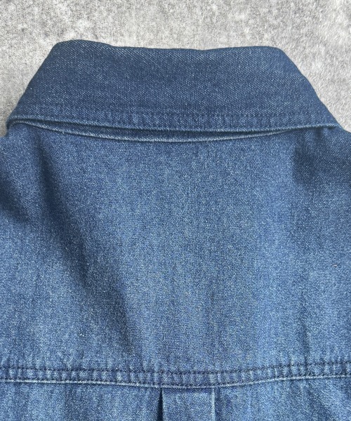 Emma（SELECT LEVERY）（エマ セレクトリベリー）の「デニムシャツワンピース（シャツワンピース・レディース・ブルー/ネイビー・MEDIUM/LARGE）」の17枚目の写真