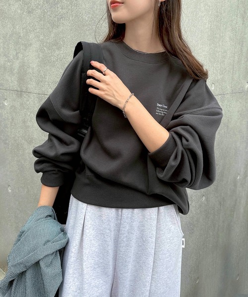 裏起毛ロゴ刺繍ワンポイントスウェットトップス（スウェット）｜andme