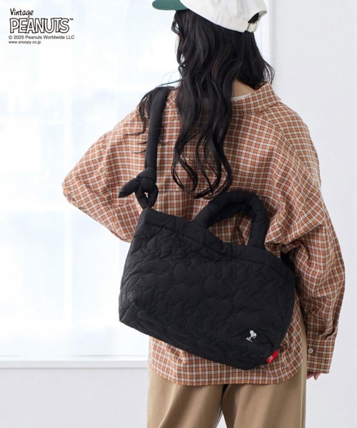 ROOTOTE(ルートート)の「ルートート / IP.ミディアム.キルト.ピーナッツ-0N(ショルダーバッグ・レディース・ブラック系1/ベージュ/ブラック系その他3/シルバー・FREE)」の5枚目の写真