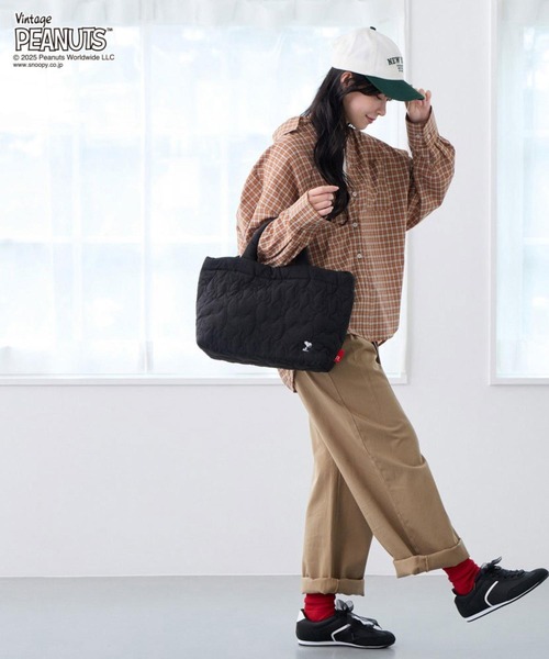 ROOTOTE(ルートート)の「ルートート / IP.ミディアム.キルト.ピーナッツ-0N(ショルダーバッグ・レディース・ブラック系1/ベージュ/ブラック系その他3/シルバー・FREE)」の7枚目の写真