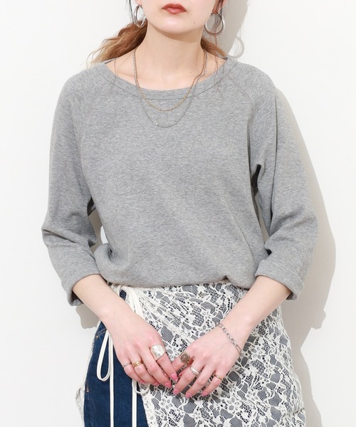 OMNES(オムネス)の「ストレッチジャガード クルーネック六分袖Tシャツ(Tシャツ/カットソー・レディース・スモークグレー/ホワイト/ベージュ系その他/ブルーグレー/グレー系その他・WOMENS M/WOMENS L/M)」の4枚目の写真