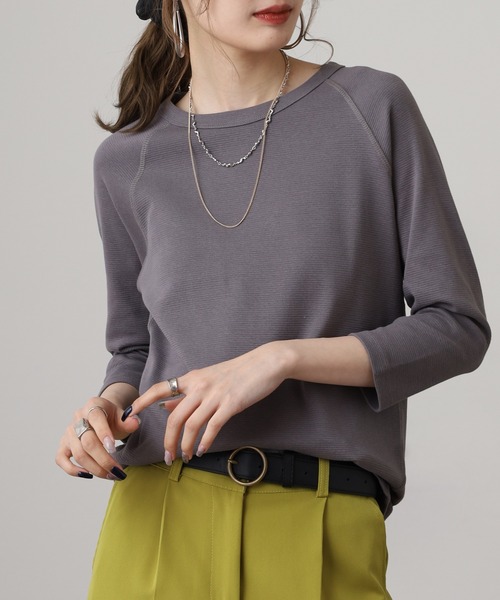 OMNES(オムネス)の「ストレッチジャガード クルーネック六分袖Tシャツ(Tシャツ/カットソー・レディース・スモークグレー/ホワイト/ベージュ系その他/ブルーグレー/グレー系その他・WOMENS M/WOMENS L/M)」の8枚目の写真