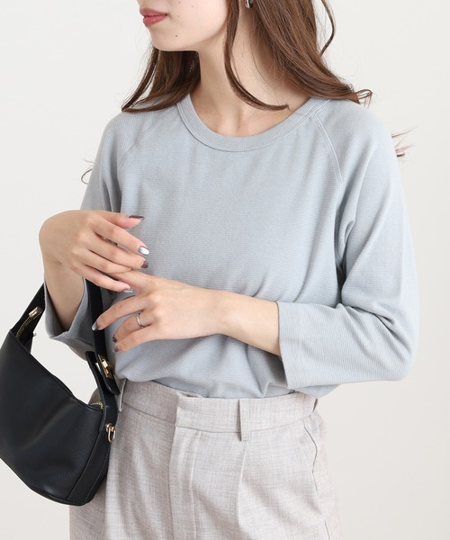 OMNES(オムネス)の「ストレッチジャガード クルーネック六分袖Tシャツ(Tシャツ/カットソー・レディース・スモークグレー/ホワイト/ベージュ系その他/ブルーグレー/グレー系その他・WOMENS M/WOMENS L/M)」の12枚目の写真