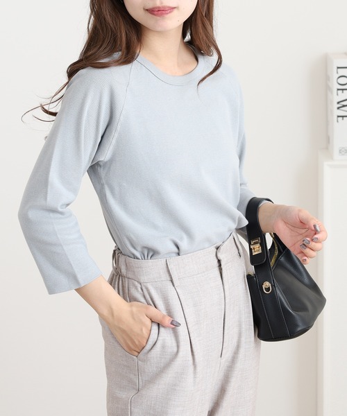 OMNES(オムネス)の「ストレッチジャガード クルーネック六分袖Tシャツ(Tシャツ/カットソー・レディース・スモークグレー/ホワイト/ベージュ系その他/ブルーグレー/グレー系その他・WOMENS M/WOMENS L/M)」の14枚目の写真