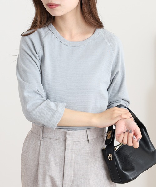 OMNES(オムネス)の「ストレッチジャガード クルーネック六分袖Tシャツ(Tシャツ/カットソー・レディース・スモークグレー/ホワイト/ベージュ系その他/ブルーグレー/グレー系その他・WOMENS M/WOMENS L/M)」の13枚目の写真