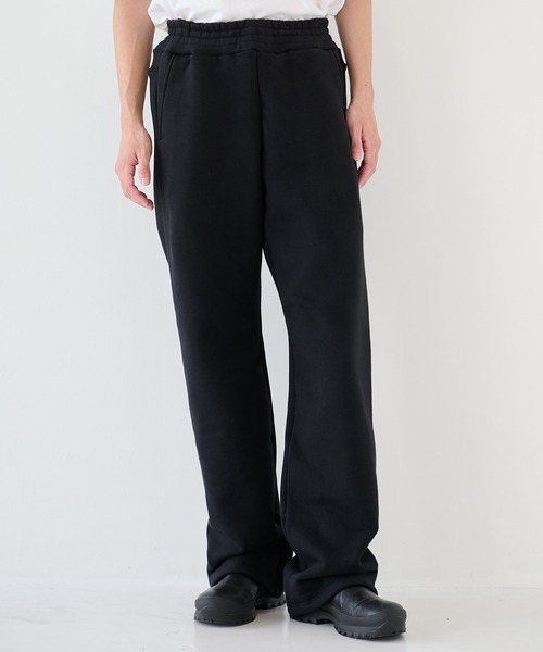 OUAT(オーユーエーティー)の「【OUAT】ASTRO PANTS(スウェットパンツ・メンズ・グレー/ブラック・2/3)」の2枚目の写真