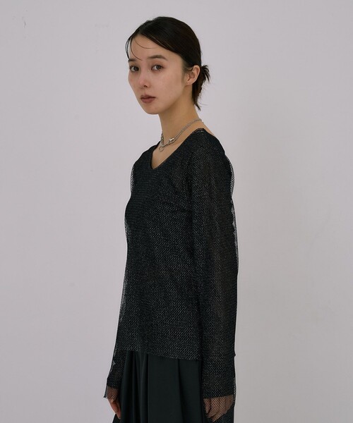 UNITED TOKYO(ユナイテッドトウキョウ)の「【残りわずか!】Lame Mesh & Tule Top|ウォッシャブル/オケージョン/レイヤード/シアートップス/ロンT/春服(Tシャツ/カットソー・レディース・アイボリー/ブラック・FREE)」の5枚目の写真