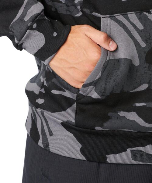 UNDER ARMOUR(アンダーアーマー)の「UAライバルフリース オールオーバー プリント フーディー(トレーニング/メンズ)(スウェット・メンズ・ブラック・XL/M/L/2XL/S/3XL)」の6枚目の写真