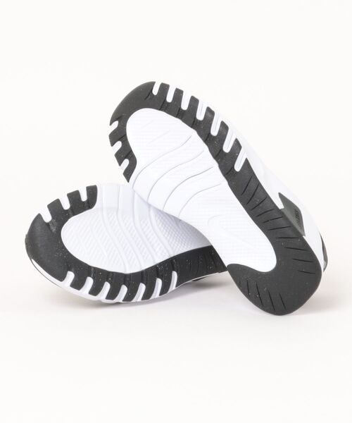 NIKE（ナイキ）の「《NIKE》Flex Train EasyOn（スニーカー・レディース・ブラック×ホワイト・23.0cm/23.5cm/24.0cm/25.0cm/22.5cm/24.5cm）」の3枚目の写真