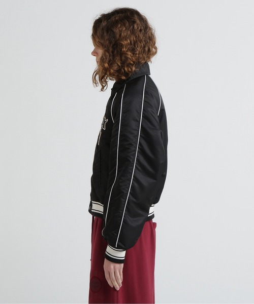 MOUSSY(マウジー)の「《AVIREX×MOUSSY》NYLON VARSITY JACKET(ブルゾン・レディース・レッド/ブラック・F)」の14枚目の写真