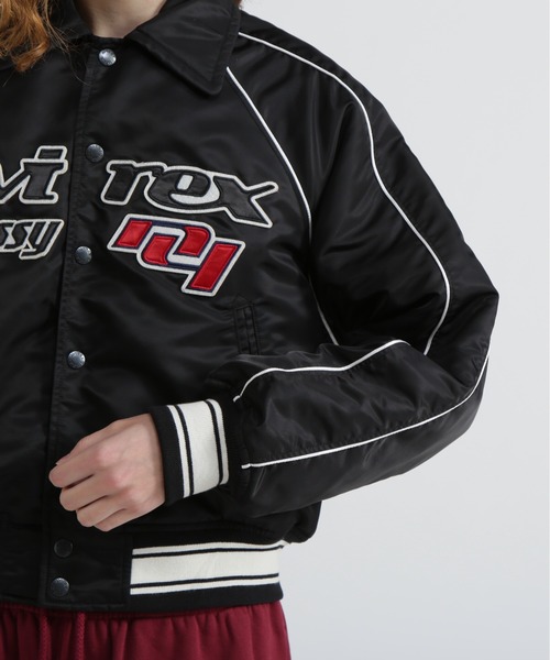 MOUSSY(マウジー)の「《AVIREX×MOUSSY》NYLON VARSITY JACKET(ブルゾン・レディース・レッド/ブラック・F)」の17枚目の写真