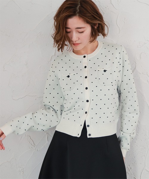 UR'S（ユアーズ）の「胸ポケットニットカーディガン（カーディガン/ボレロ・レディース・オフホワイト/ブラック/ライトブルー/チャコール/ネイビー/イエロー/グリーン/ドット/ホワイト系その他/ピンク・S/M/L）」の3枚目の写真