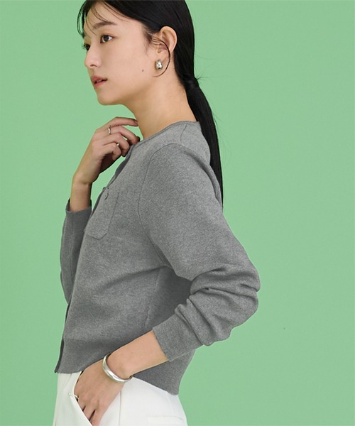 UR'S（ユアーズ）の「胸ポケットニットカーディガン（カーディガン/ボレロ・レディース・オフホワイト/ブラック/ライトブルー/チャコール/ネイビー/イエロー/グリーン/ドット/ホワイト系その他/ピンク・S/M/L）」の13枚目の写真