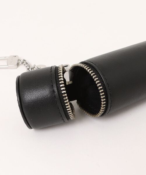 MARC JACOBS（マークジェイコブス）の「THE LIPSTICK CASE CHARM/ザ エブリデイ リップスティック ケース バッグ チャーム（キーホルダー・レディース・ブラック/ピンク系その他・ONE SIZE）」の10枚目の写真