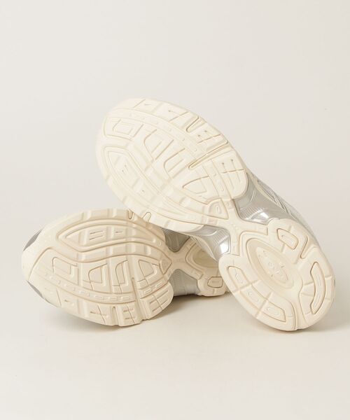 ASICS(アシックス)の「GEL-1130 / ゲル1130(スニーカー・メンズ・ホワイト×シルバー・23/25/27/28/25.5/26/24.5/28.5/23.5/27.5/29/24/26.5)」の13枚目の写真