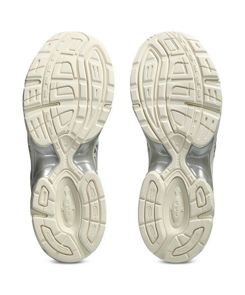 ASICS(アシックス)の「GEL-1130 / ゲル1130(スニーカー・メンズ・ホワイト×シルバー・23/25/27/28/25.5/26/24.5/28.5/23.5/27.5/29/24/26.5)」の9枚目の写真