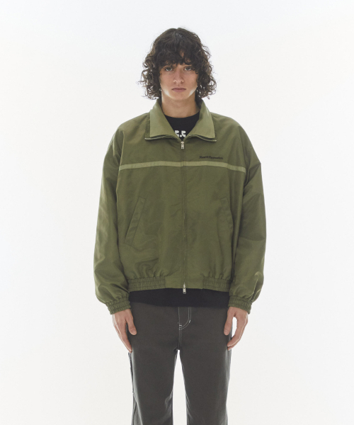Rest&Recreation(レストアンドレクリエーション)の「LAYERED NYLON JACKET - KHAKI(ナイロンジャケット・レディース・その他・SMALL/LARGE)」の2枚目の写真