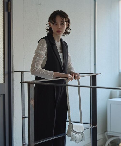 GARAGE OF GOOD CLOTHING（ガレージオブグッドクロージング）の「テーラードオールインワン（サロペット/オーバーオール・レディース・ブラック/ライトベージュ/ライトカーキ・36/38）」の12枚目の写真