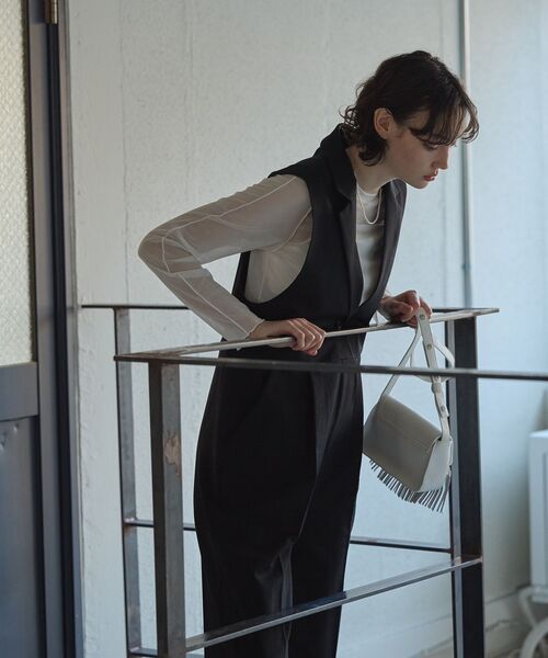 GARAGE OF GOOD CLOTHING（ガレージオブグッドクロージング）の「テーラードオールインワン（サロペット/オーバーオール・レディース・ブラック/ライトベージュ/ライトカーキ・36/38）」の16枚目の写真