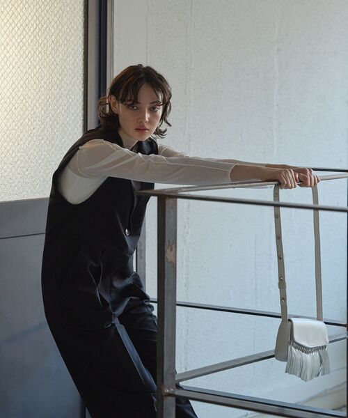 GARAGE OF GOOD CLOTHING（ガレージオブグッドクロージング）の「テーラードオールインワン（サロペット/オーバーオール・レディース・ブラック/ライトベージュ/ライトカーキ・36/38）」の17枚目の写真