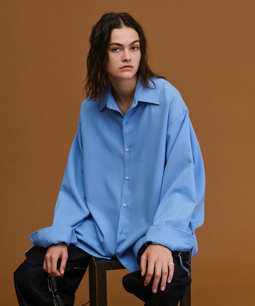 soerte(ソエルテ)の「Loose Nuance Stripe L/S Shirt /ルーズニュアンスストライプロングスリーブシャツ(シャツ/ブラウス・メンズ・ブルー/イエロー/グリーン/ネイビー/ブラック/ブラウン/ホワイト・3/2/1)」の6枚目の写真