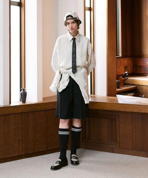 soerte(ソエルテ)の「Loose Nuance Stripe L/S Shirt /ルーズニュアンスストライプロングスリーブシャツ(シャツ/ブラウス・メンズ・ブルー/イエロー/グリーン/ネイビー/ブラック/ブラウン/ホワイト・3/2/1)」の15枚目の写真