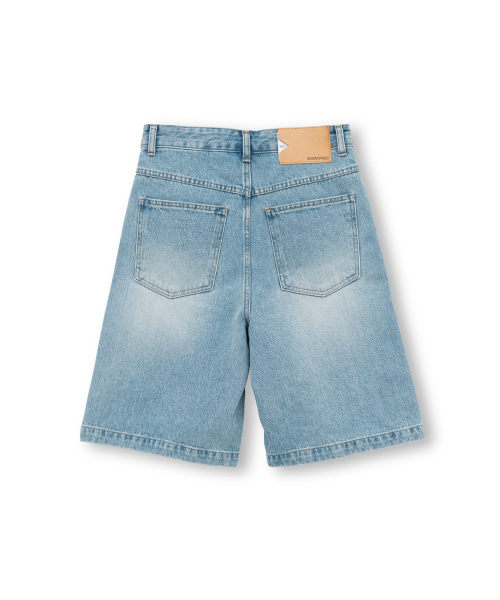 BROWNYARD(ブラウンヤード)の「W バミューダデニムパンツ、ライトブルー(その他パンツ・レディース・その他・2/1)」の2枚目の写真