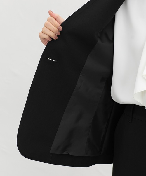 Honeys（ハニーズ）の「【ストレッチ・ウォッシャブル・イージーケア】カラーレスジャケット（ノーカラージャケット・レディース・ライトグレー系2/ダークベージュ/ネイビー/ライトグレー系1/ブラック・3L/L/LL/M/S）」の11枚目の写真