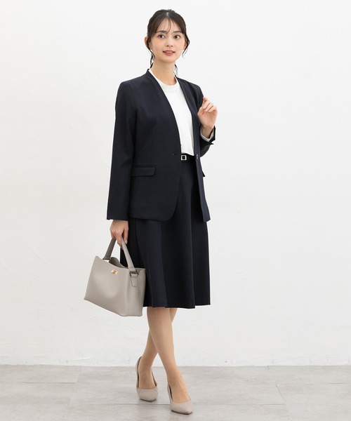 Honeys（ハニーズ）の「【ストレッチ・ウォッシャブル・イージーケア】カラーレスジャケット（ノーカラージャケット・レディース・ライトグレー系2/ダークベージュ/ネイビー/ライトグレー系1/ブラック・3L/L/LL/M/S）」の12枚目の写真