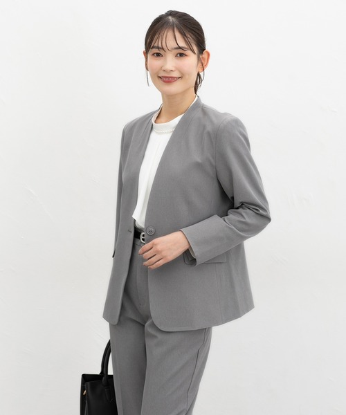 Honeys（ハニーズ）の「【ストレッチ・ウォッシャブル・イージーケア】カラーレスジャケット（ノーカラージャケット・レディース・ライトグレー系2/ダークベージュ/ネイビー/ライトグレー系1/ブラック・3L/L/LL/M/S）」の21枚目の写真