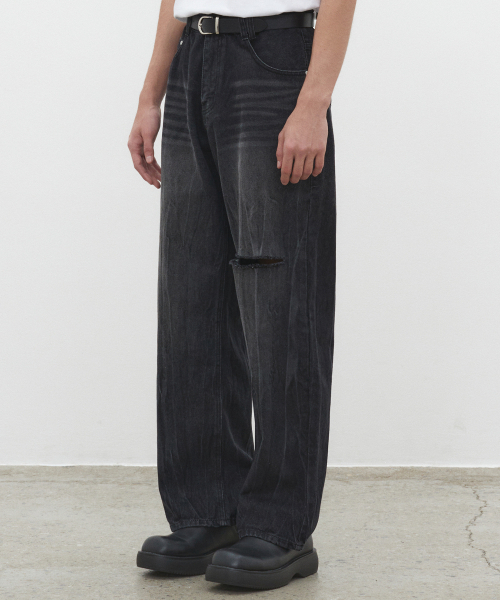 DECET(デケト)の「Mid Rise Wide Jeans DCPT027DMCRBlack(デニムパンツ・レディース・その他・26/32/34/28/30)」の1枚目の写真