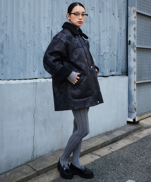 Narcissus（ナルシス）の「【リバーシブル】ムートンコート/ボアコート（ムートンコート・レディース・ブラック・FREE）」の4枚目の写真