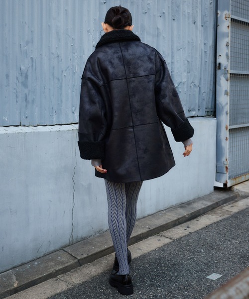 Narcissus（ナルシス）の「【リバーシブル】ムートンコート/ボアコート（ムートンコート・レディース・ブラック・FREE）」の5枚目の写真