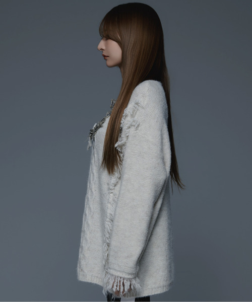 .KOM（ドットコム）の「『.KOM/ドットケーオーエム』蝶デザインニット【GC】（ニット/セーター・レディース・アイボリー/グレー・FREE）」の4枚目の写真