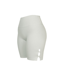 WHILE（ワイル）の「WAVE HALF LEGGINGS (ASH GREY)（レギンス/スパッツ・レディース）」