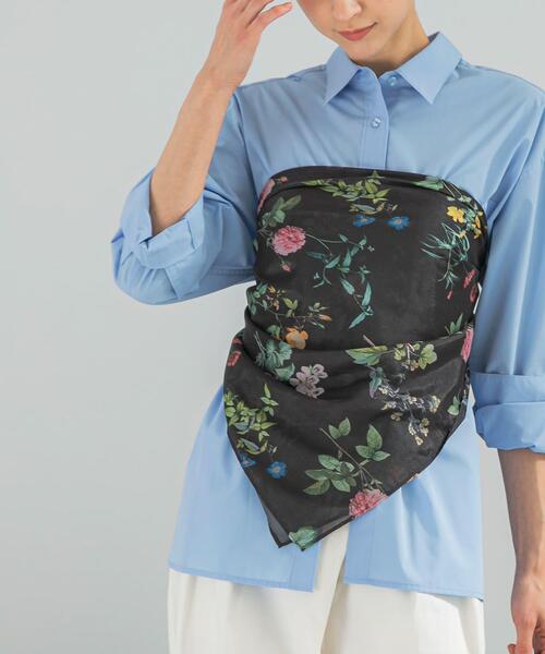 URBAN RESEARCH ROSSO WOMEN（アーバンリサーチ　ロッソ）の「ボタニカルプリントスカーフ（バンダナ/スカーフ・レディース・ブラック/オフホワイト・FREE）」の2枚目の写真